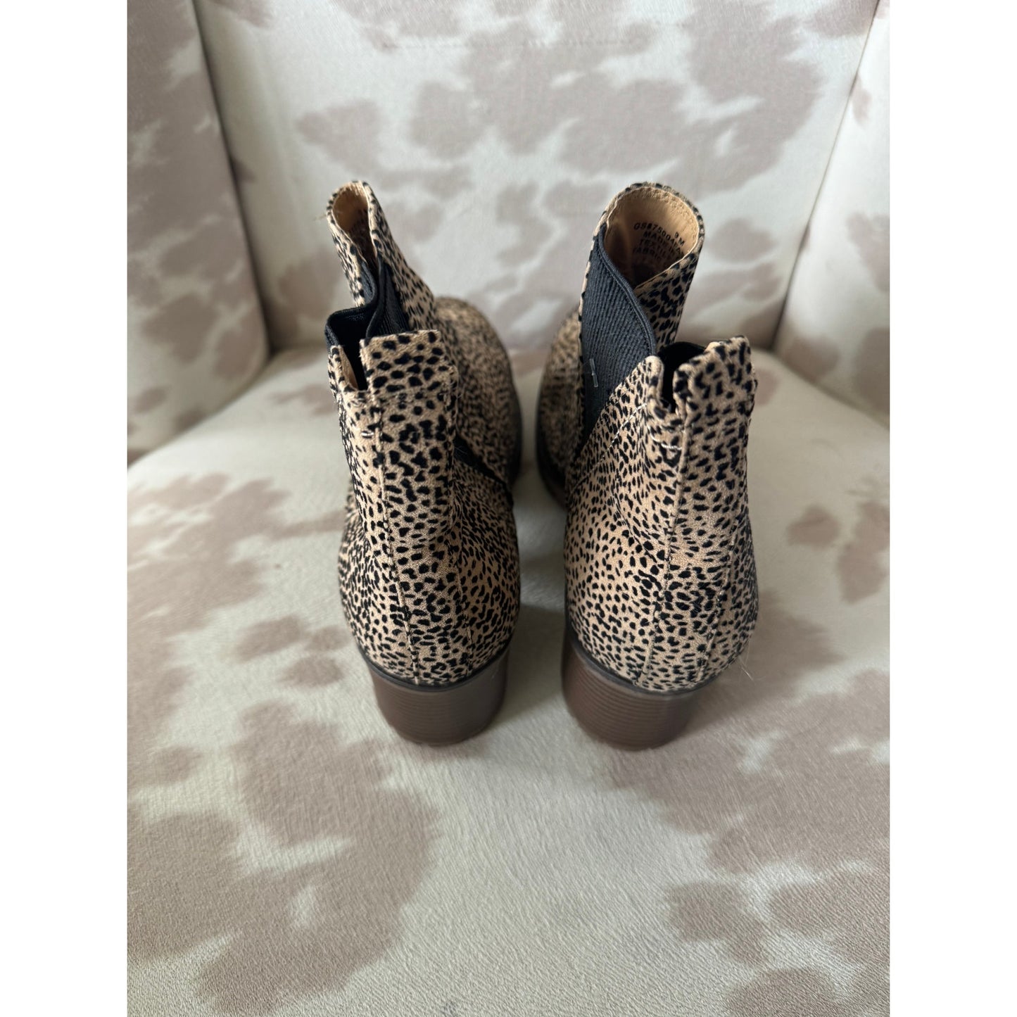 Altar's State Edele Chunky Cheetah Print Chelsea Ankle Boot Size Gently Used 6 M