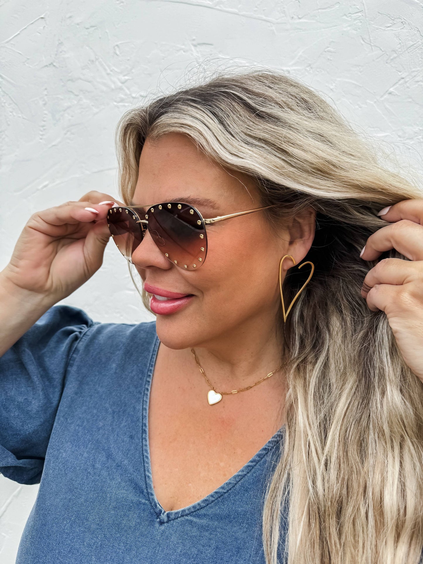 HEART EARRINGS: Gold