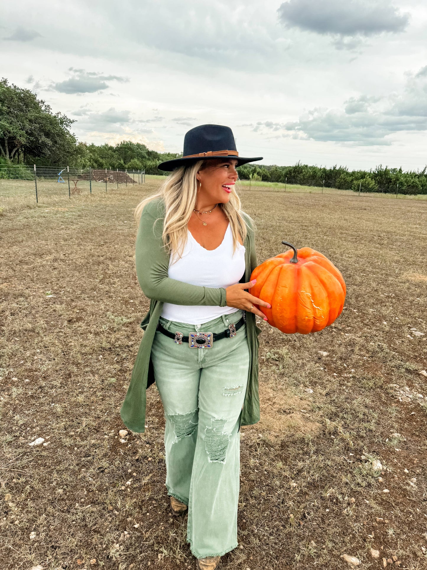 SIERRA RIBBED CARDIGANS: RUST / 1X
