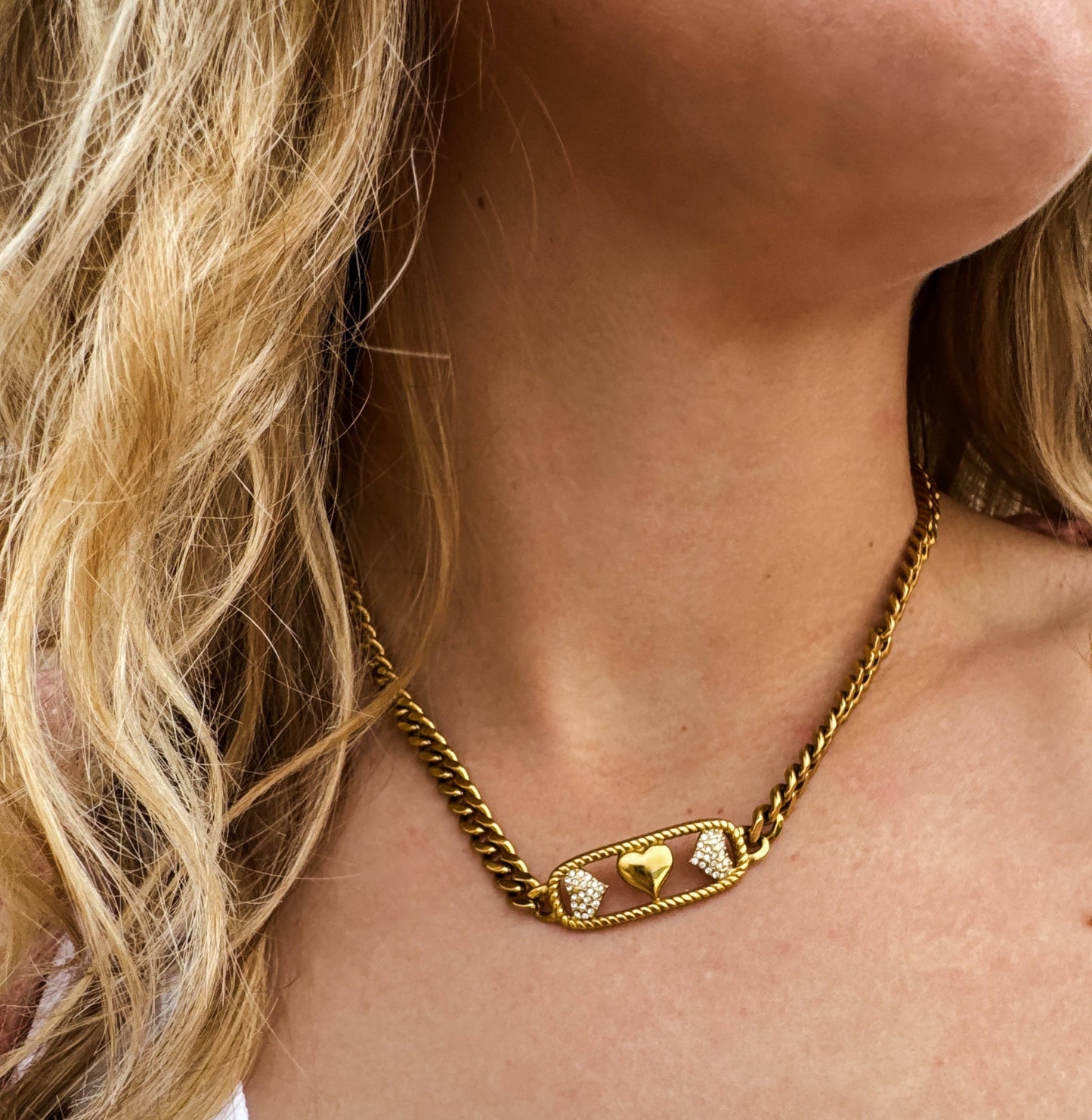 HEART TO HEART CHAIN NECKLACE